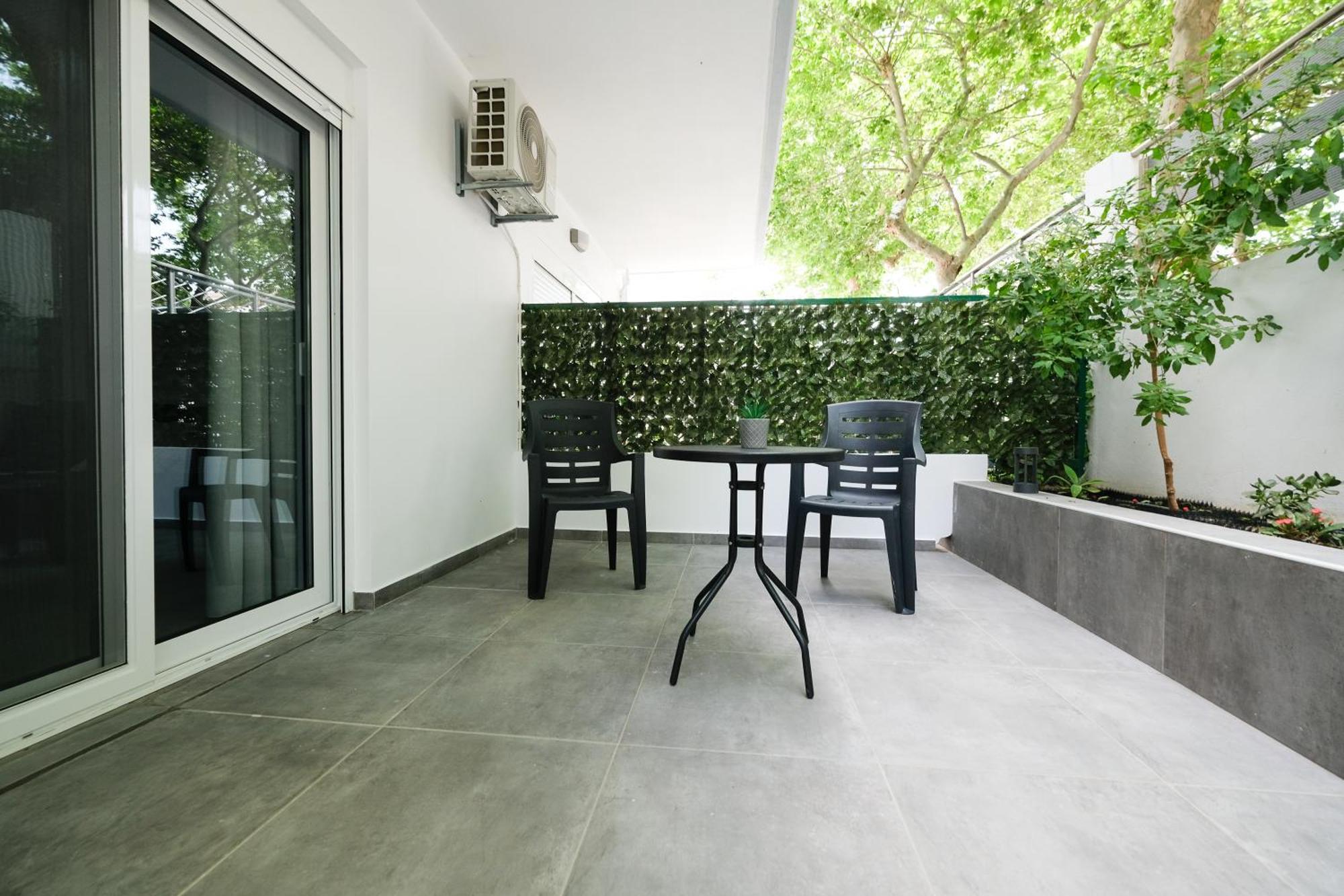 Rhodes Retreat: Modern Comfort In Serene Luxury Rhodes City Exteriör bild